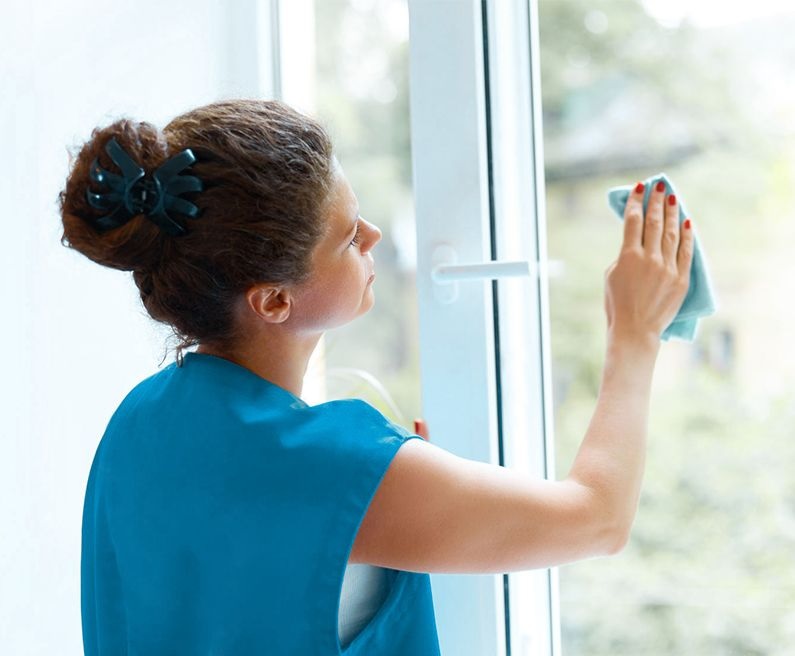 Umývanie okien Modra